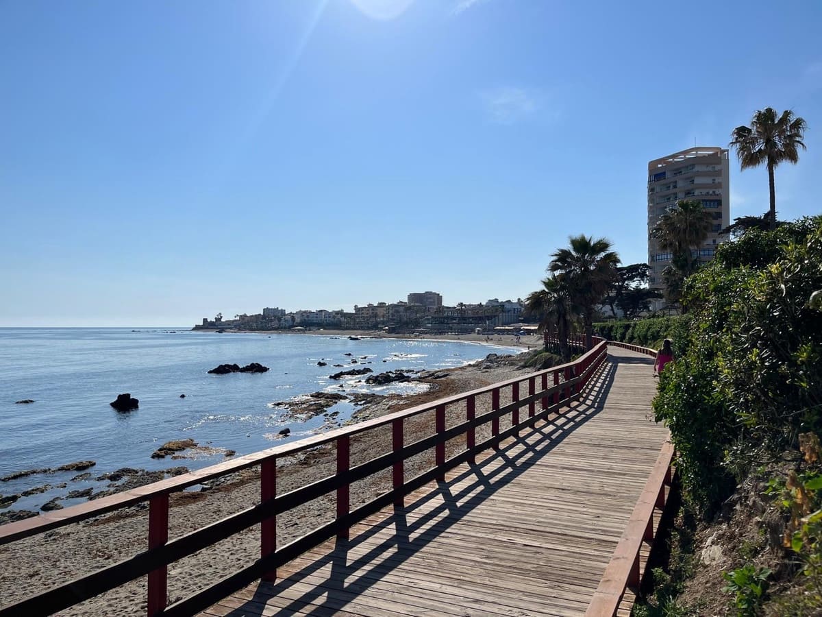 2 slaapkamer Huis te koop in Mijas Costa met zwembad - € 745.000 (Ref: 9670490)