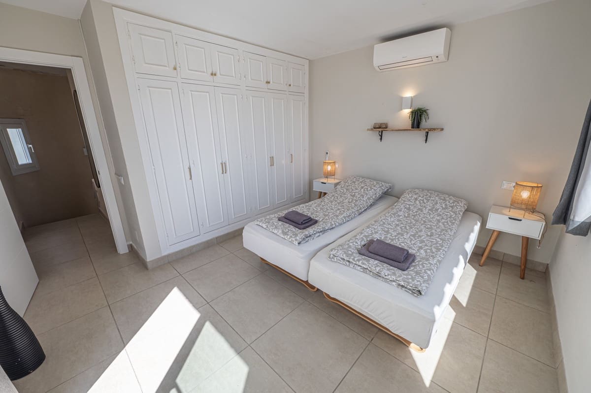 2 Zimmer Haus zu verkaufen in Miraflores mit Pool - 745.000 € (Ref: 9670490)