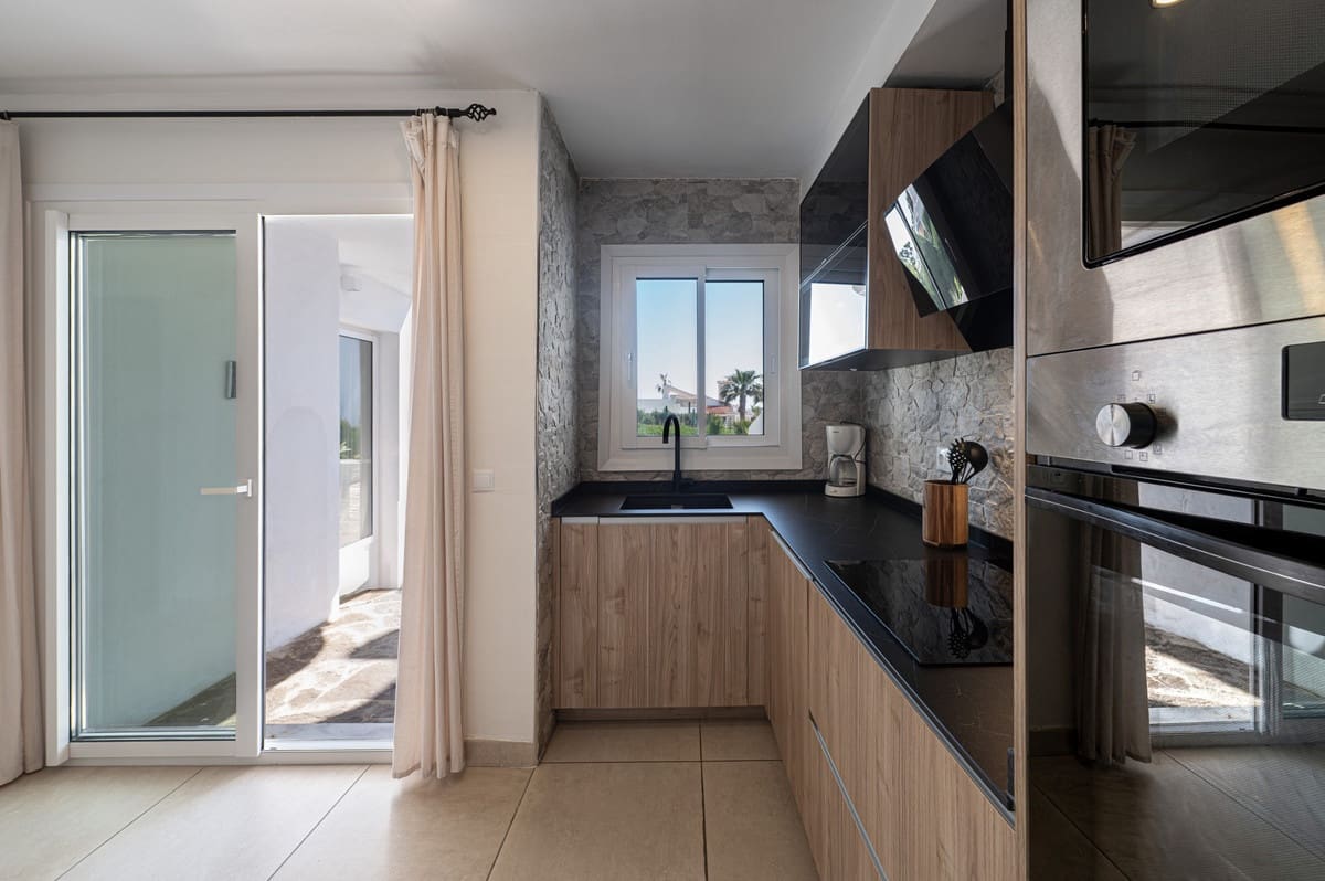 2 Zimmer Haus zu verkaufen in Miraflores mit Pool - 745.000 € (Ref: 9670490)