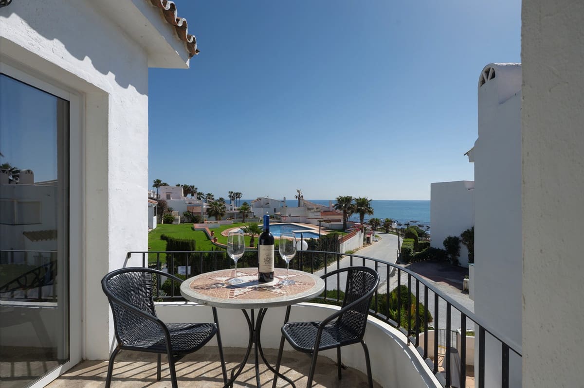 2 Zimmer Haus zu verkaufen in Miraflores mit Pool - 745.000 € (Ref: 9670490)