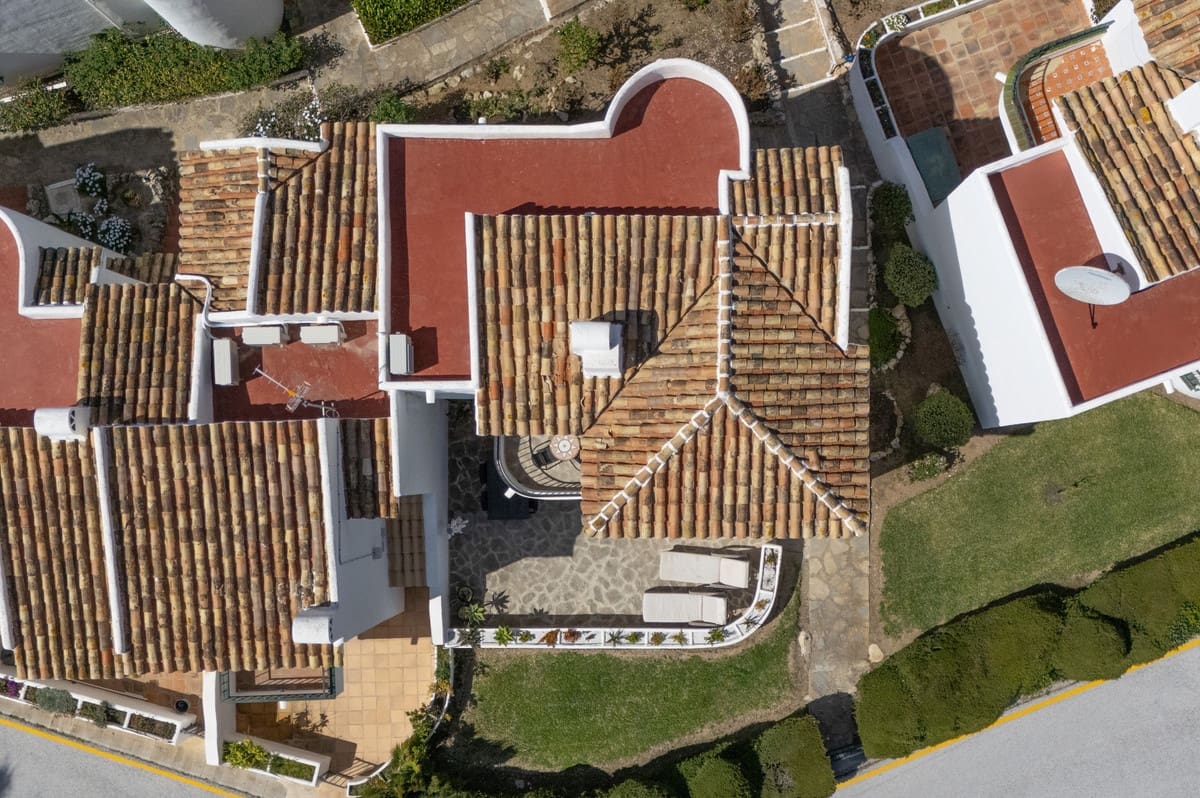 2 Zimmer Haus zu verkaufen in Miraflores mit Pool - 745.000 € (Ref: 9670490)