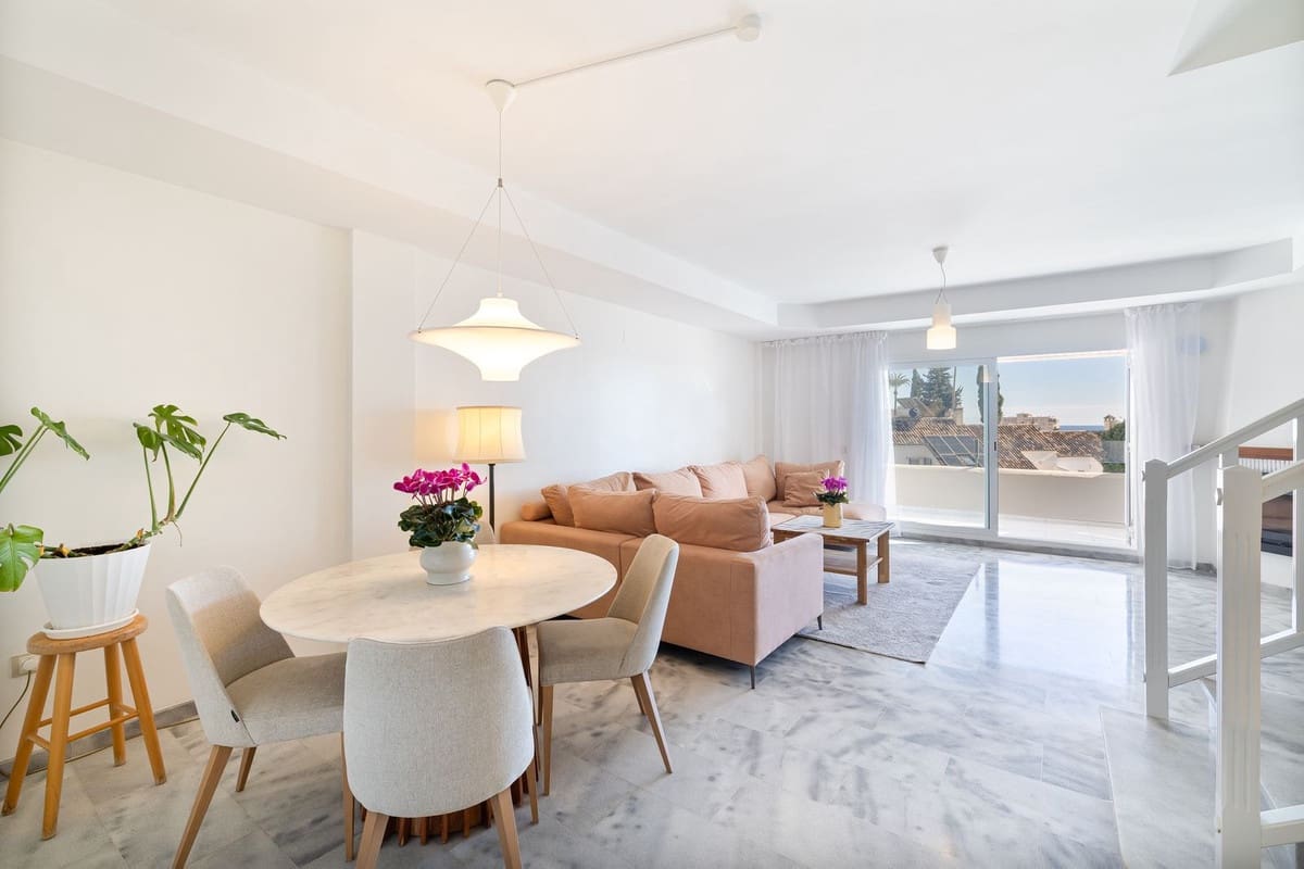 3 Zimmer Haus zu verkaufen in Fuengirola mit Pool - 589.000 € (Ref: 9670495)