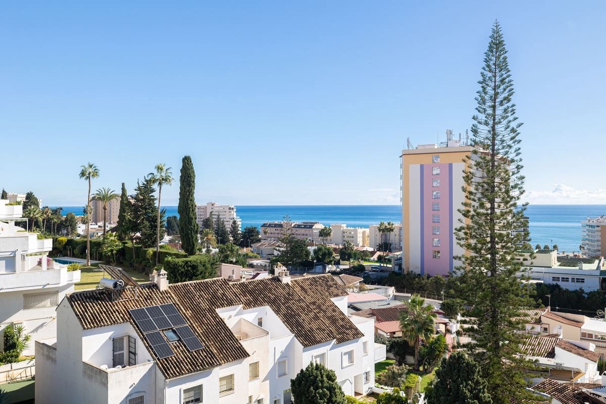 3 Zimmer Haus zu verkaufen in Fuengirola mit Pool - 589.000 € (Ref: 9670495)