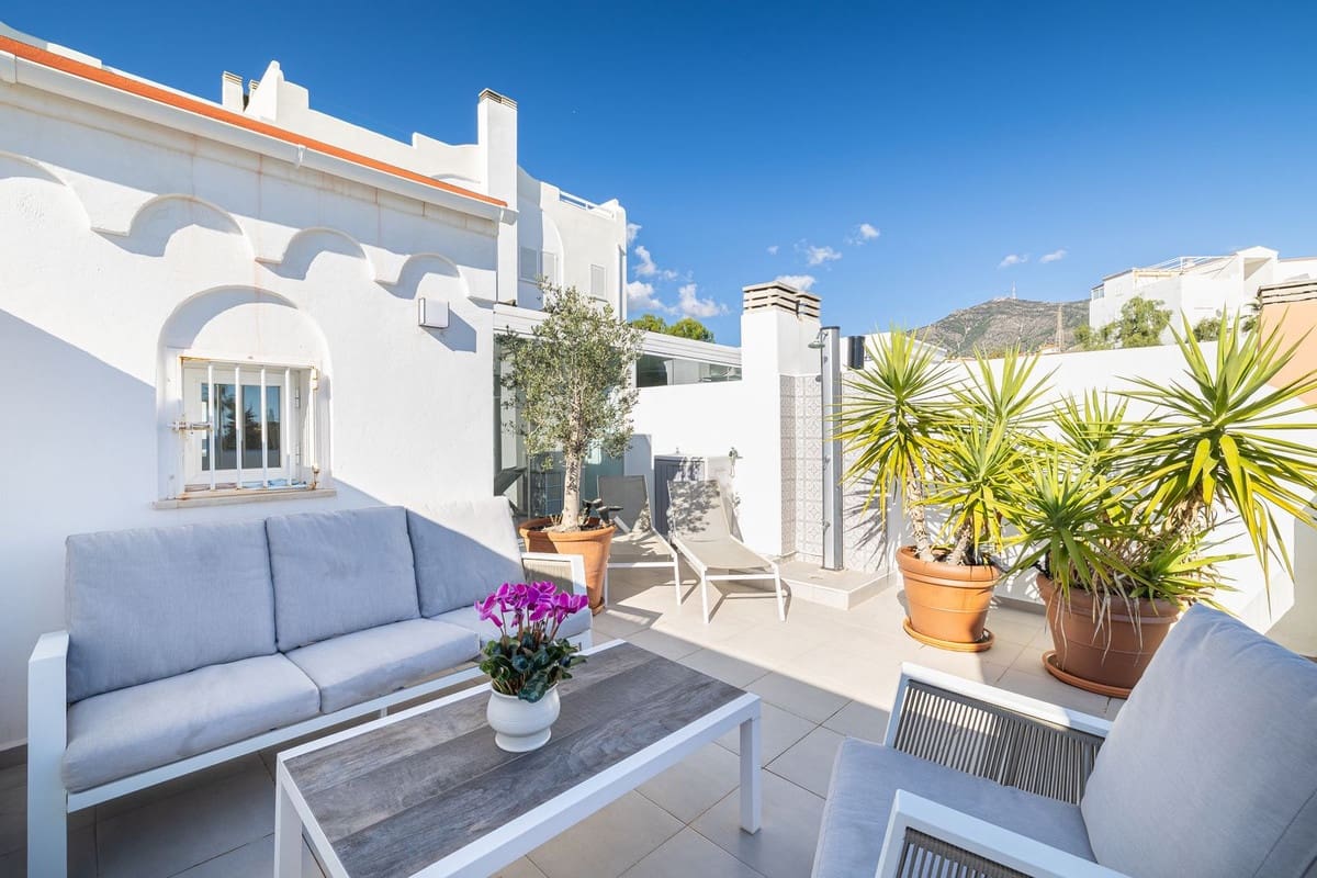 3 Zimmer Haus zu verkaufen in Fuengirola mit Pool - 589.000 € (Ref: 9670495)