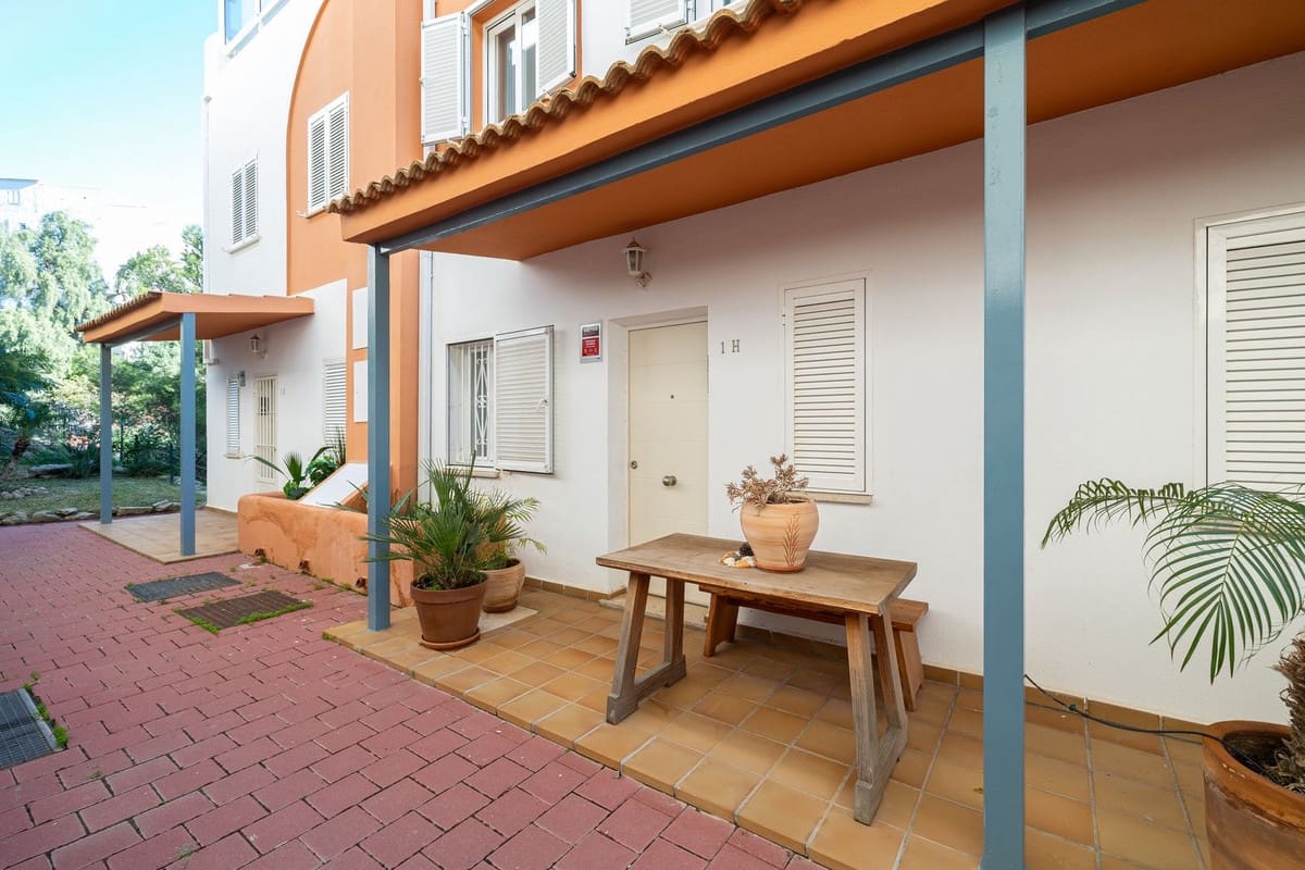 3 Zimmer Haus zu verkaufen in Fuengirola mit Pool - 589.000 € (Ref: 9670495)