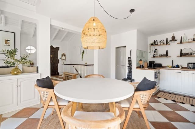 2 quarto Casa em Banda para venda em La Heredia, Benahavís com piscina - 525 000 € (Ref: 9670496)