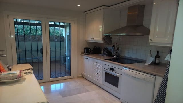 3 slaapkamer Huis te koop in Guadalmina Baja, Marbella met zwembad garage - € 699.000 (Ref: 9670499)