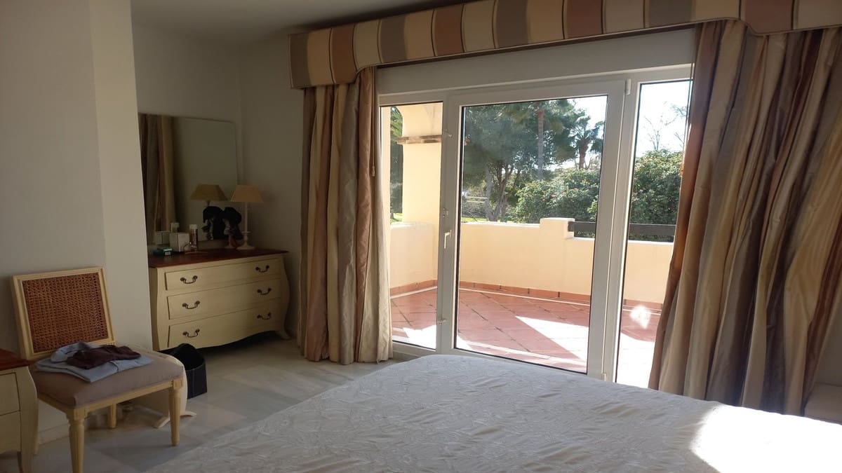 3 slaapkamer Huis te koop in Guadalmina met zwembad garage - € 699.000 (Ref: 9670499)