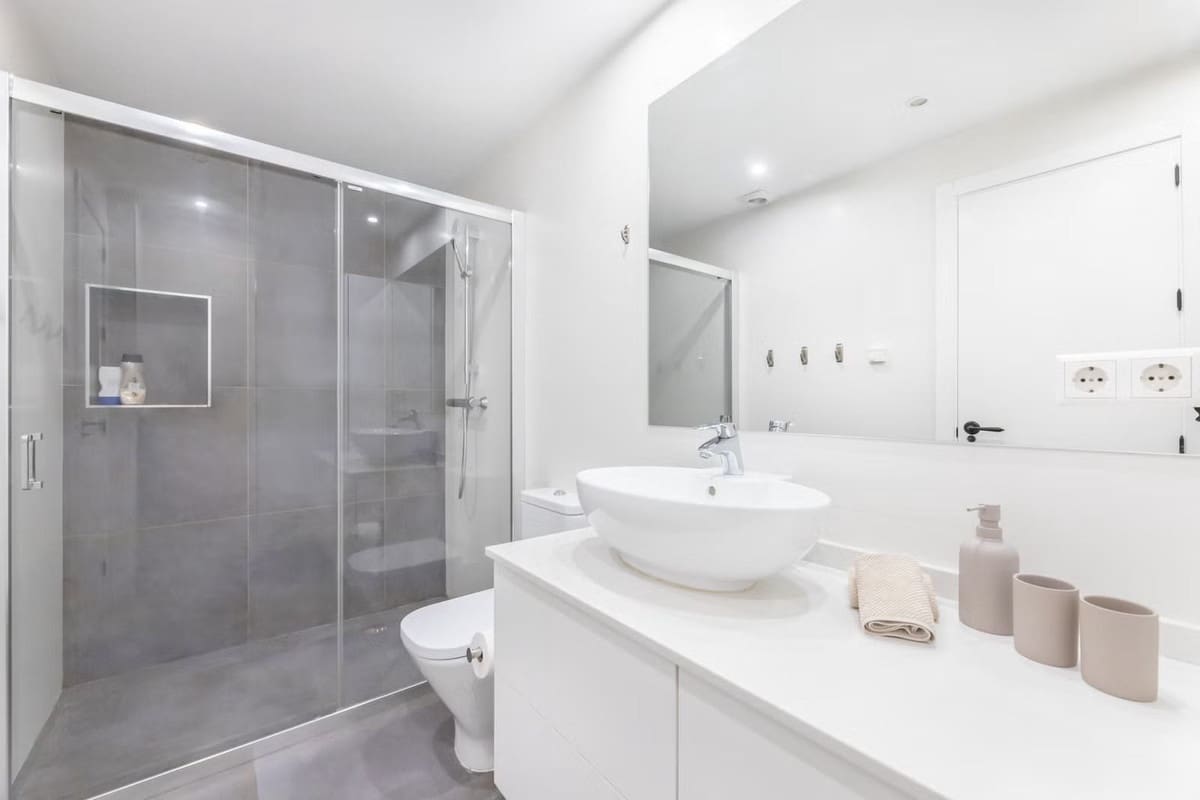 2 bedroom Townhouse for sale in Elviria - € 585,000 (Ref: 9670500)