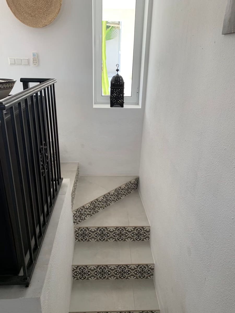 2 bedroom Townhouse for sale in Elviria - € 585,000 (Ref: 9670500)