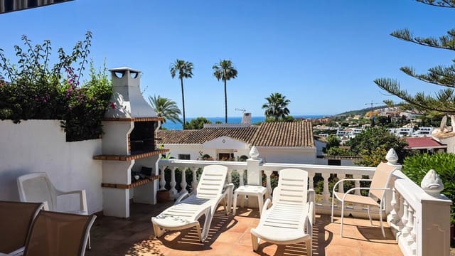 3 quarto Casa em Banda para venda em La Duquesa / Puerto de la Duquesa, Manilva com piscina - 499 000 € (Ref: 9670503)