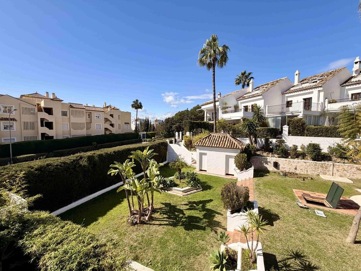 3 slaapkamer Huis te koop in Marbella met zwembad - € 650.000 (Ref: 9670504)