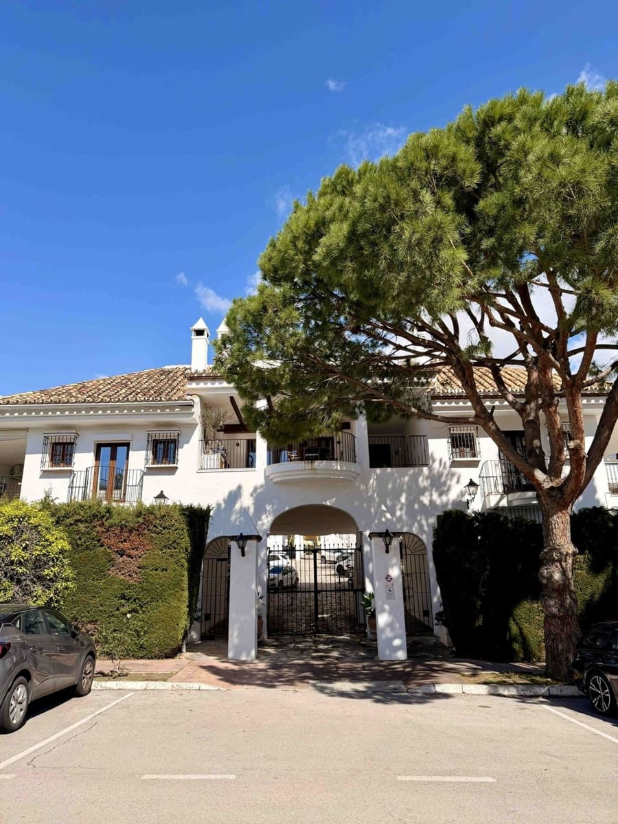 3 slaapkamer Huis te koop in Marbella met zwembad - € 650.000 (Ref: 9670504)