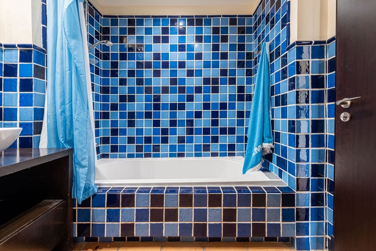 4 Zimmer Haus zu verkaufen in Benahavis mit Pool Garage - 598.000 € (Ref: 9670505)