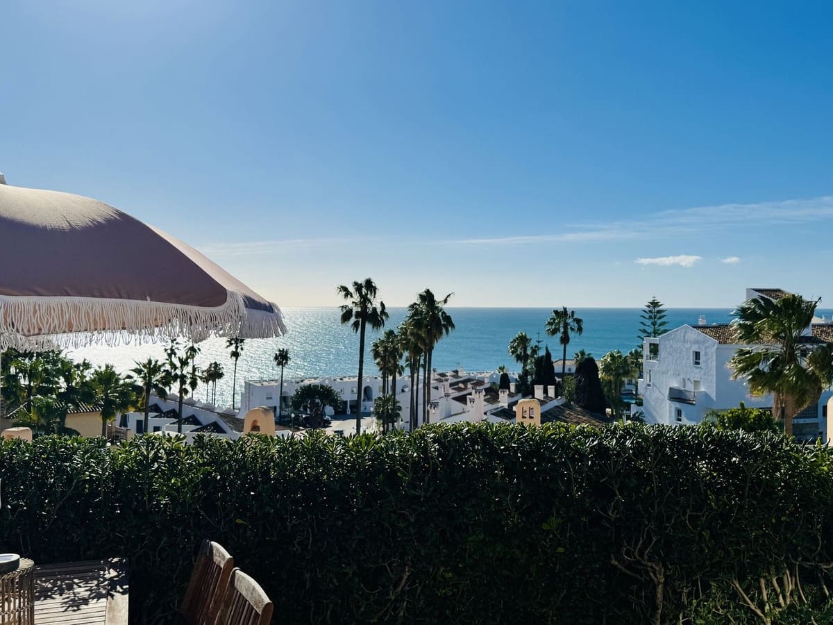 2 sovrum Hus till salu i Mijas Costa med pool - 579 000 € (Ref: 9670507)