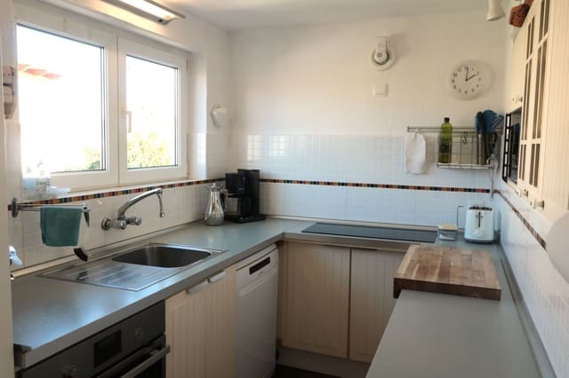 3 Zimmer Villa zu verkaufen in Centro, Estepona mit Pool - 569.000 € (Ref: 9670508)