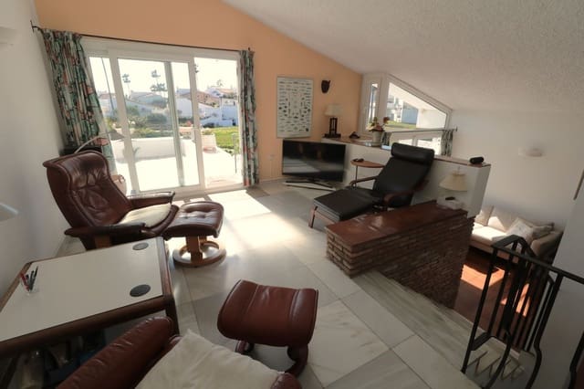 3 Zimmer Villa zu verkaufen in Centro, Estepona mit Pool - 569.000 € (Ref: 9670508)