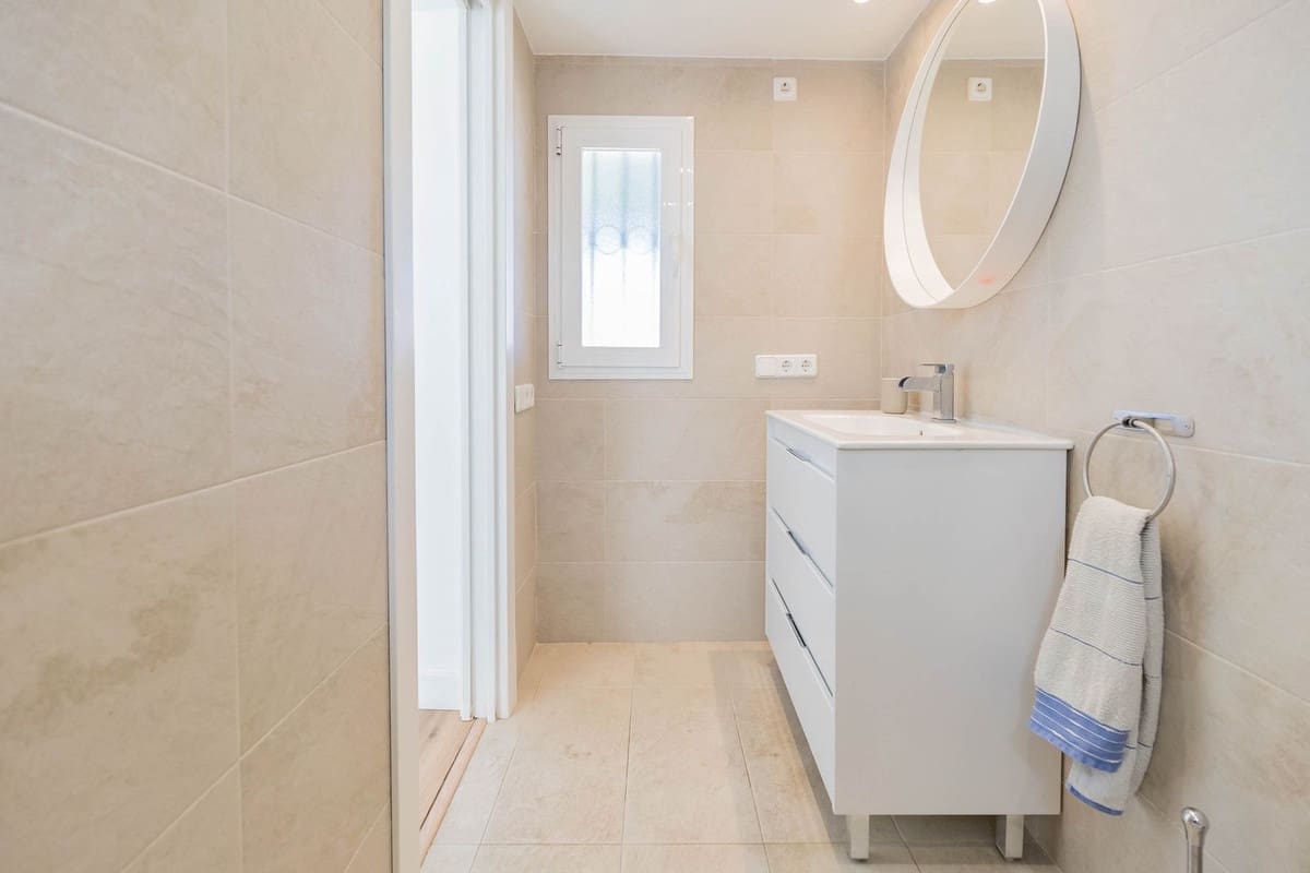 4 bedroom Semi-detached Villa for sale in Calahonda - € 587,000 (Ref: 9670511)