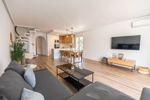 4 slaapkamer Halfvrijstaande villa te koop in Calahonda, Mijas - € 587.000 (Ref: 9670511)