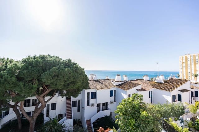 4 slaapkamer Halfvrijstaande villa te koop in Calahonda, Mijas - € 587.000 (Ref: 9670511)
