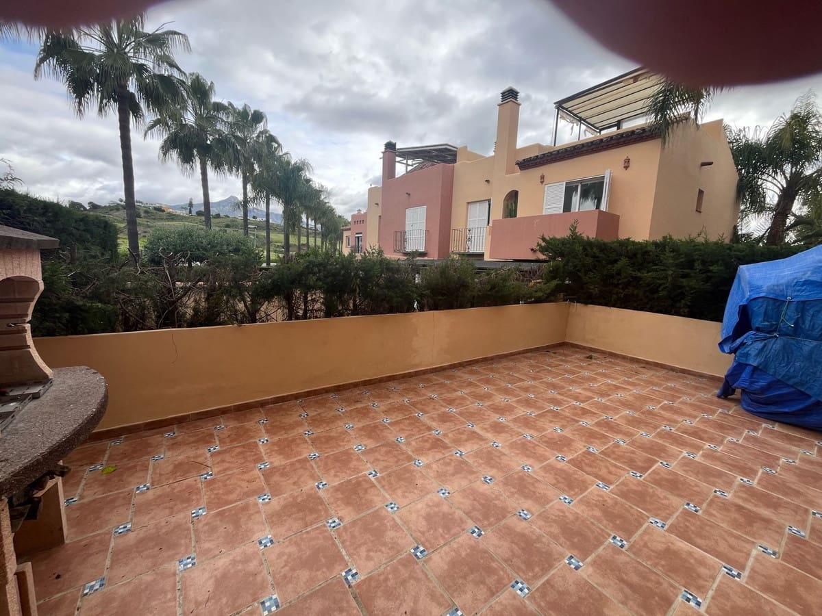 4 bedroom Townhouse for sale in Nueva Andalucia with pool - € 650,000 (Ref: 9670515)