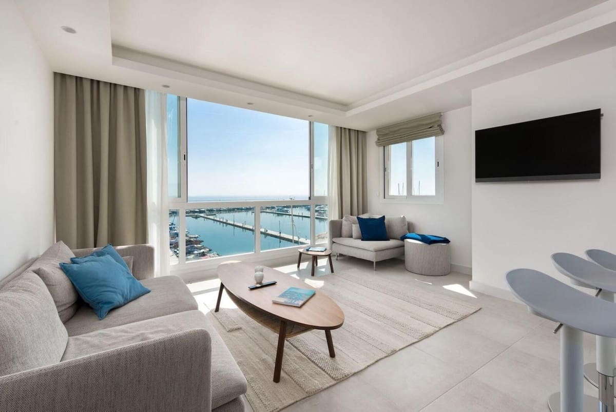 2 bedroom Beach Apartment for sale in Puerto Banus - € 850,000 (Ref: 9670518)