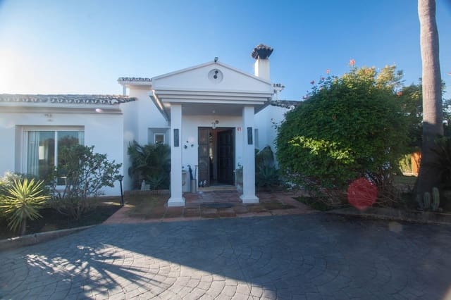 3 Zimmer Finca/Landgut zu verkaufen in Centro, Estepona mit Pool - 878.000 € (Ref: 9670519)