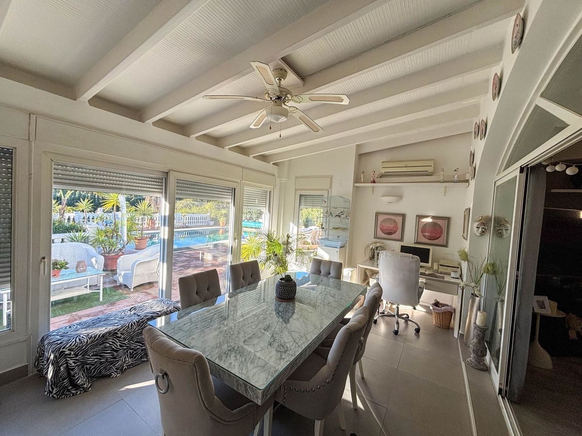 3 Zimmer Finca/Landgut zu verkaufen in Estepona mit Pool - 878.000 € (Ref: 9670519)