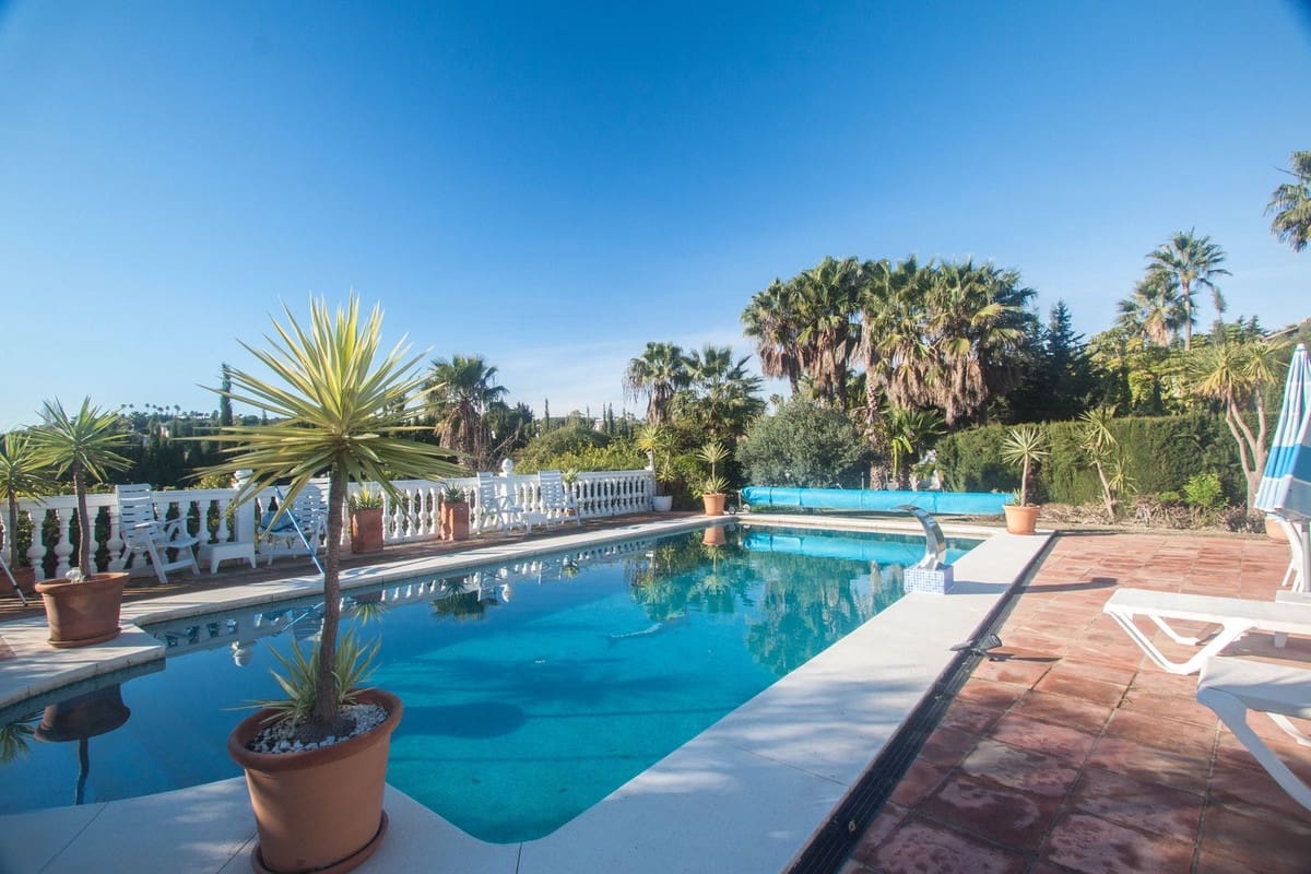 3 Zimmer Finca/Landgut zu verkaufen in Estepona mit Pool - 878.000 € (Ref: 9670519)