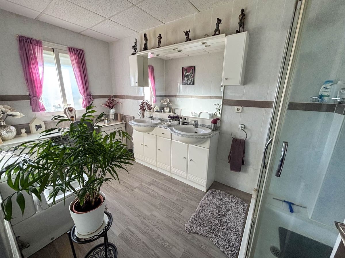 3 Zimmer Finca/Landgut zu verkaufen in Estepona mit Pool - 878.000 € (Ref: 9670519)