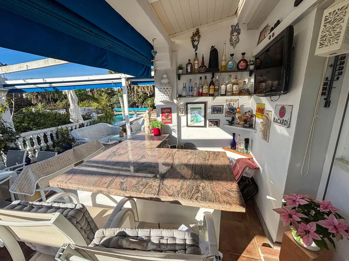 3 Zimmer Finca/Landgut zu verkaufen in Estepona mit Pool - 878.000 € (Ref: 9670519)