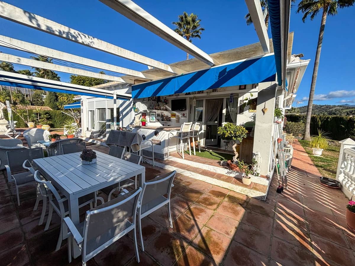 3 Zimmer Finca/Landgut zu verkaufen in Estepona mit Pool - 878.000 € (Ref: 9670519)