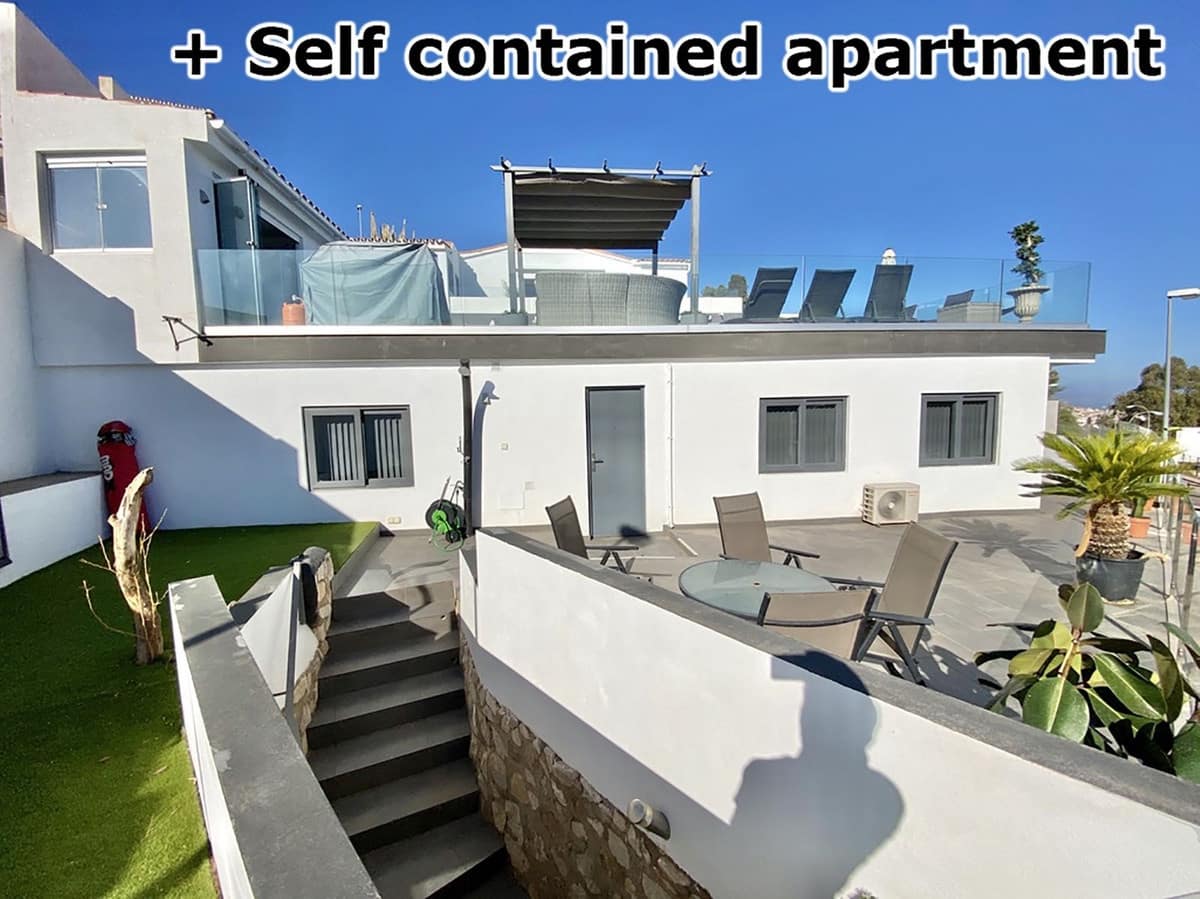 6 sypialnia Willa na sprzedaż w Benalmadena z basenem garażem - 1 395 000 € (Ref: 9674113)