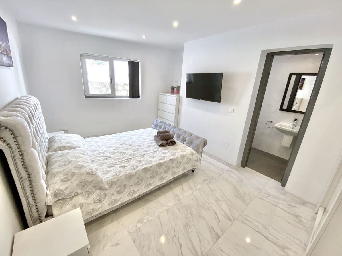 6 sypialnia Willa na sprzedaż w Benalmadena z basenem garażem - 1 395 000 € (Ref: 9674113)