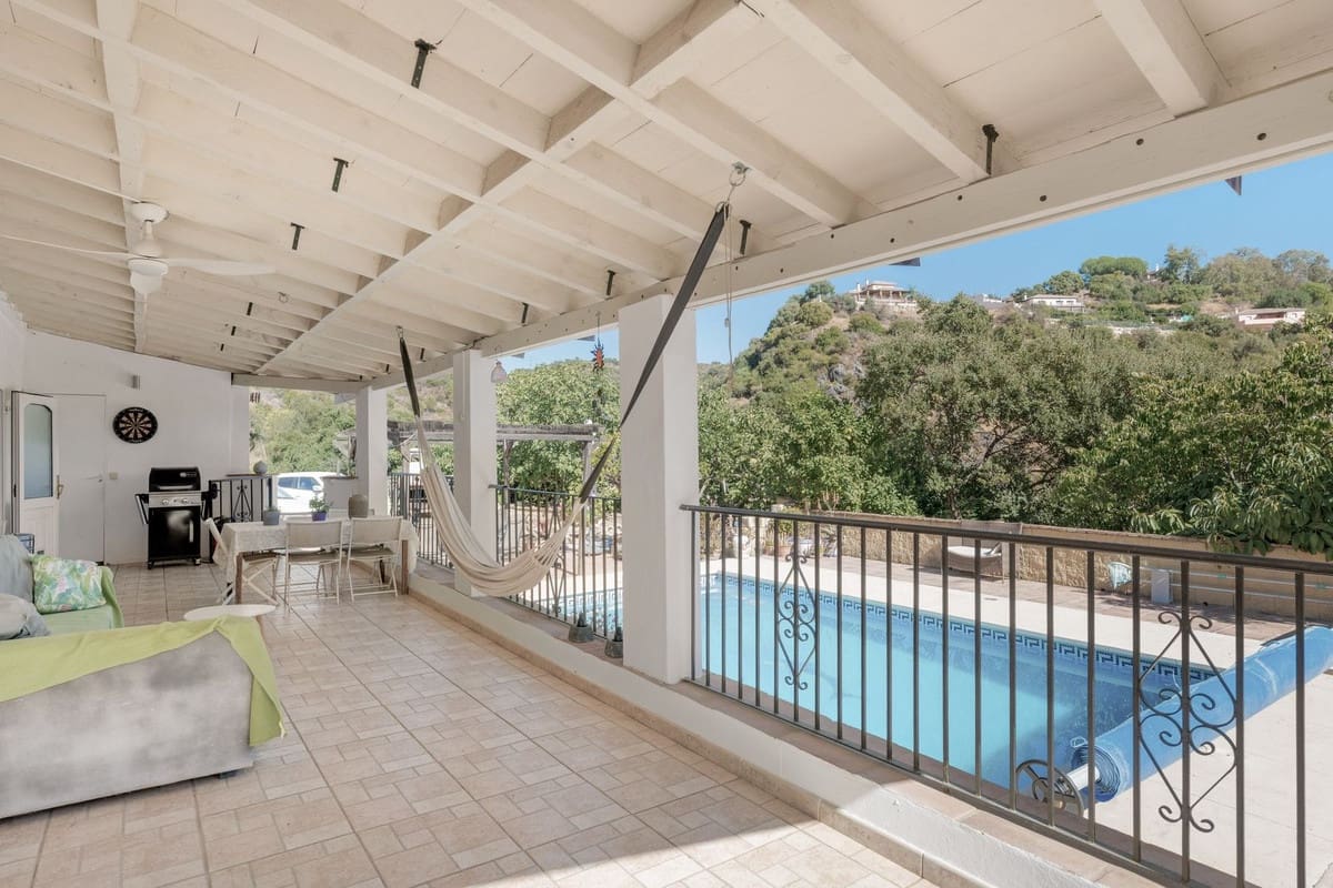 3 sypialnia Finka/Dom wiejski na sprzedaż w Estepona z basenem - 550 000 € (Ref: 9674114)