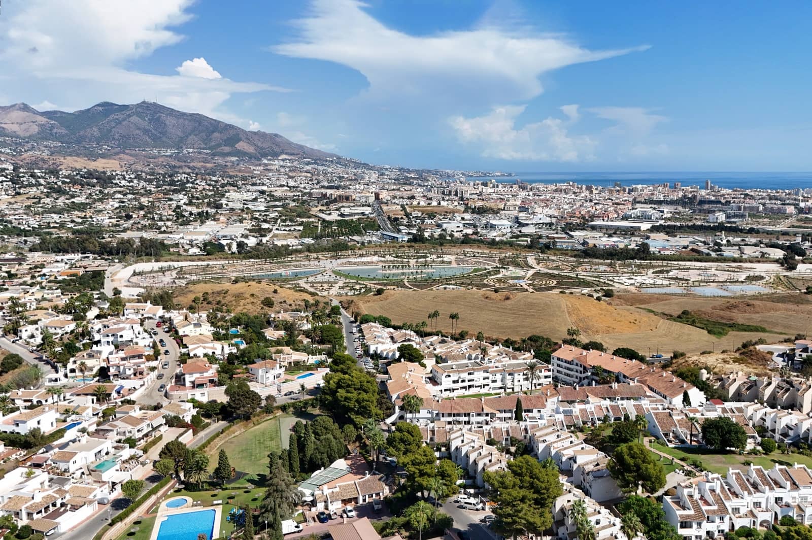 Chalet de 3 habitaciones en Mijas Costa en venta con piscina - 699.000 € (Ref: 9677330)