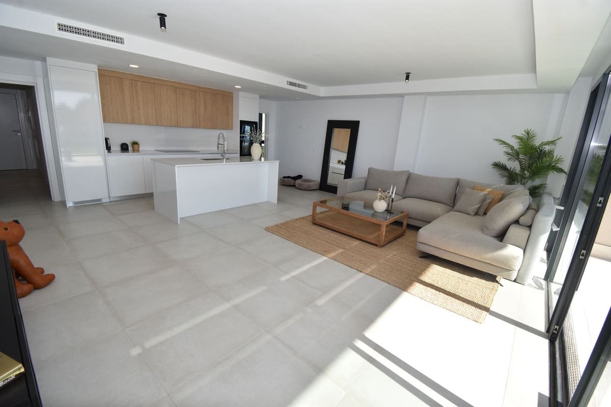 4 bedroom Townhouse for sale in Mijas Costa with pool - € 1,099,999 (Ref: 9677333)