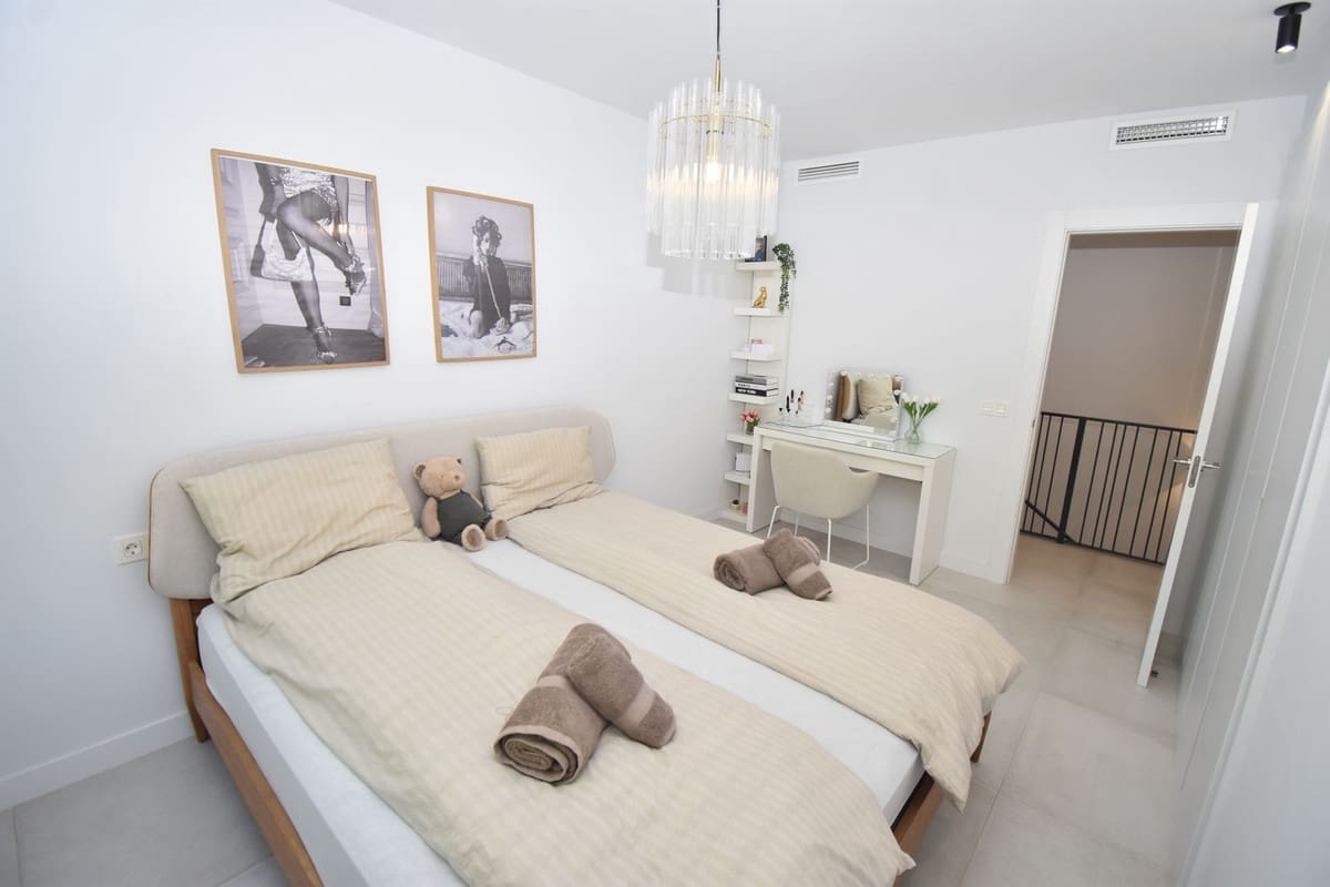 4 bedroom Townhouse for sale in Mijas Costa with pool - € 1,099,999 (Ref: 9677333)