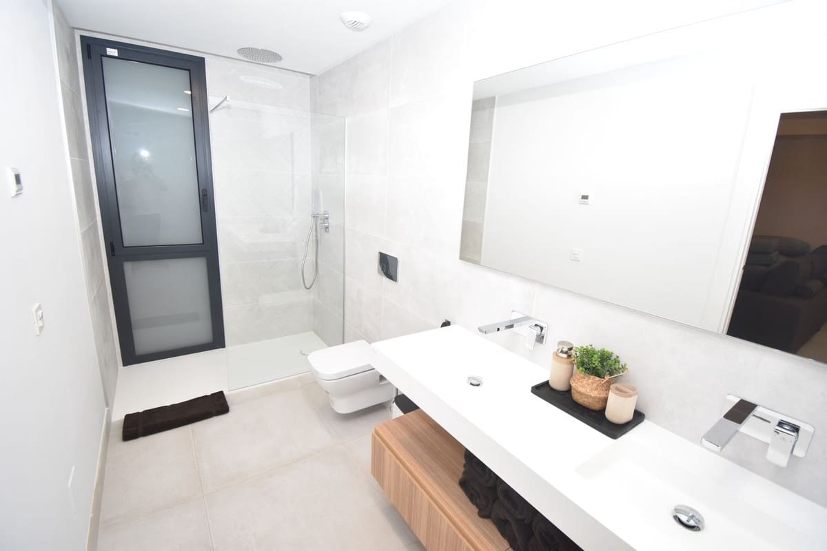 4 bedroom Townhouse for sale in Mijas Costa with pool - € 1,099,999 (Ref: 9677333)