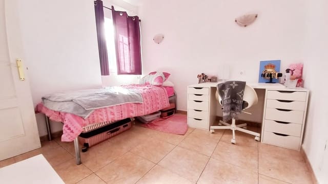 6 bedroom Villa for sale in El Faro, Mijas with pool - € 749,000 (Ref: 9677335)