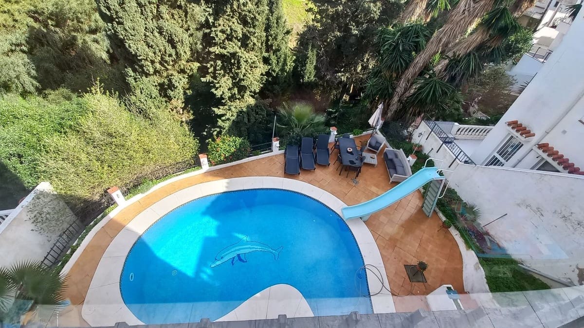 6 bedroom Villa for sale in El Faro with pool - € 749,000 (Ref: 9677335)