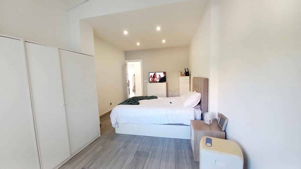 6 soveværelse Villa til salg i El Faro med swimmingpool - € 749.000 (Ref: 9677335)