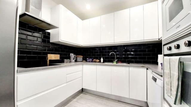 6 slaapkamer Villa te koop in El Faro, Mijas met zwembad - € 749.000 (Ref: 9677335)