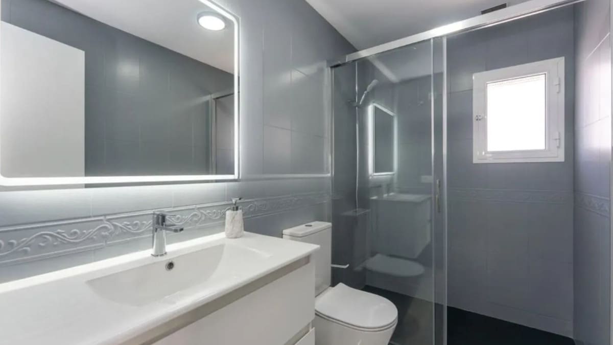 3 chambre Villa/Maison Semi-Mitoyenne à vendre à Marbella avec piscine - 770 000 € (Ref: 9677339)