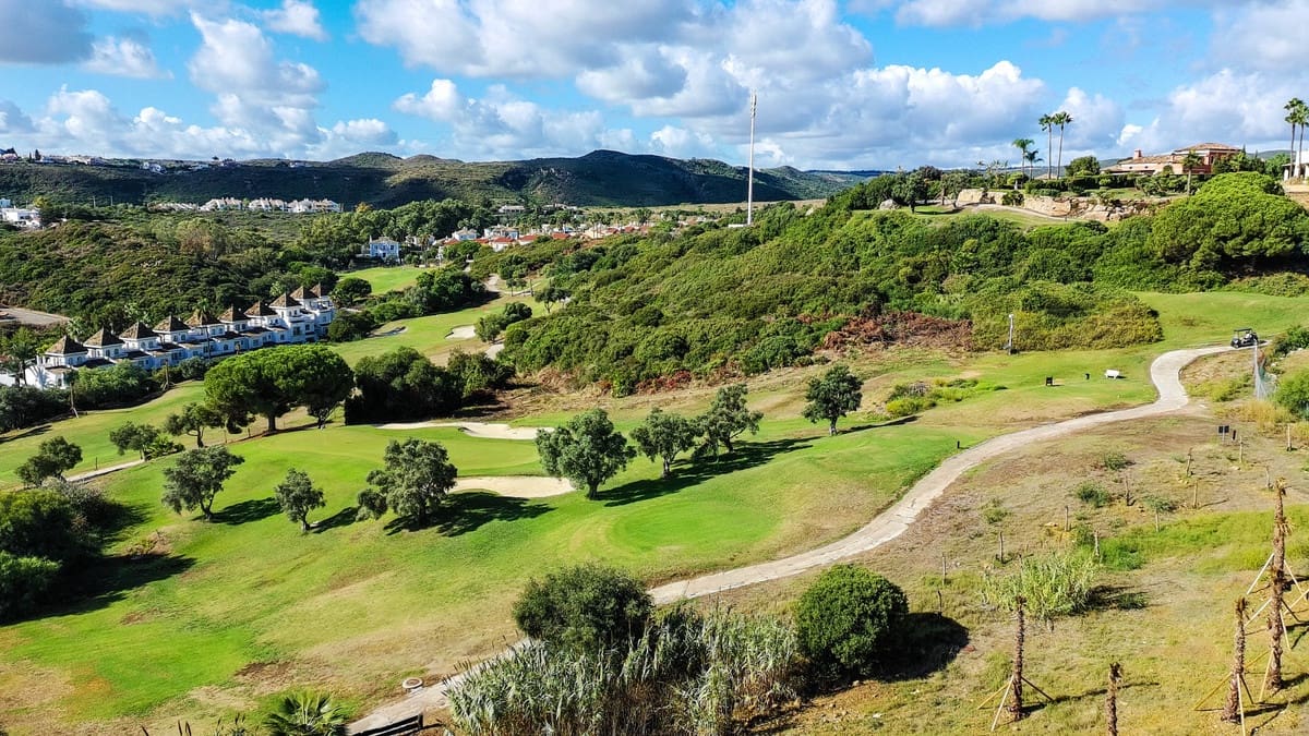 5 camera da letto Villetta Bifamiliare in vendita in La Duquesa / Puerto de la Duquesa con piscina - 749.000 € (Rif: 9677341)