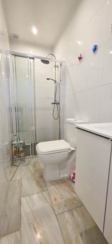 5 slaapkamer Halfvrijstaande villa te koop in La Duquesa / Puerto de la Duquesa, Manilva met zwembad - € 749.000 (Ref: 9677341)