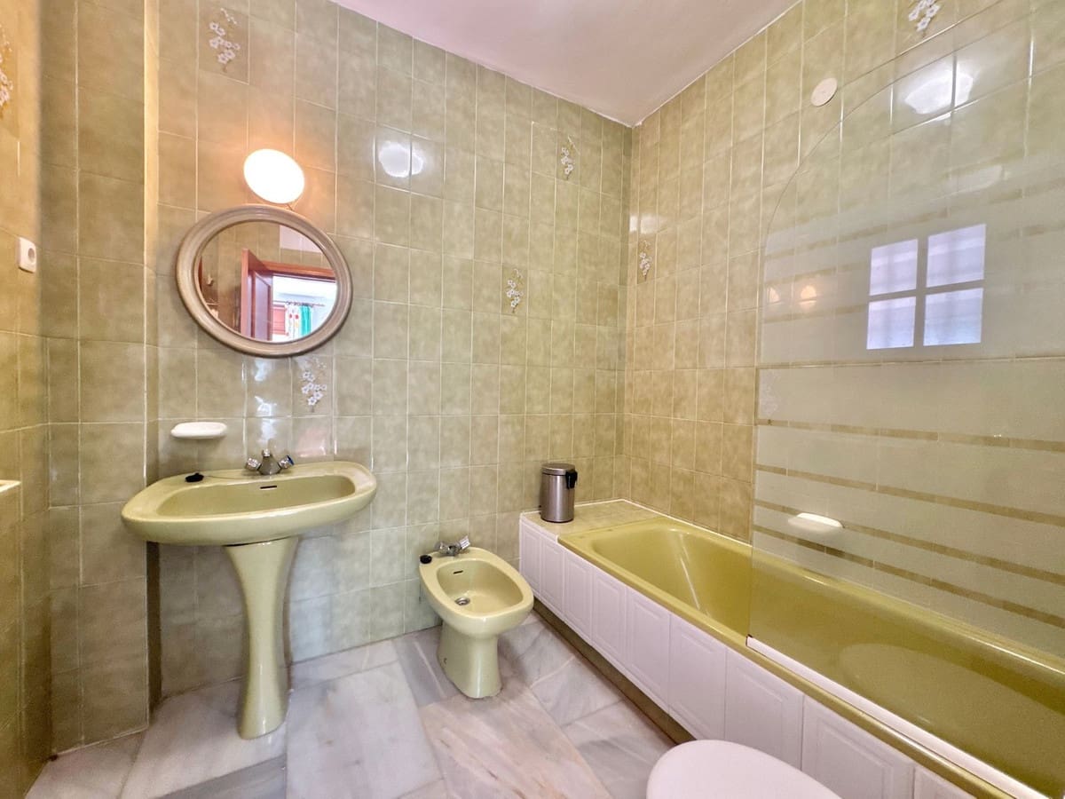 5 soveværelse Villa til salg i El Rosario med swimmingpool - € 950.000 (Ref: 9677346)