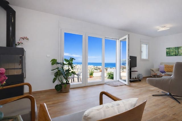 2 soverom Kjedet enebolig til salgs i Manilva Pueblo, Manilva med svømmebasseng - € 450 000 (Ref: 9677347)