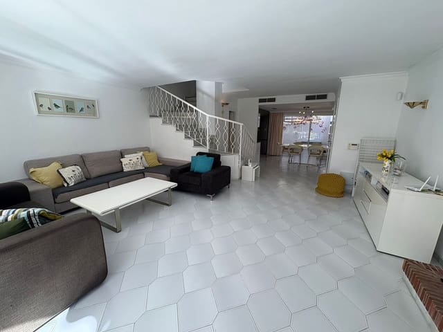 Pareado de 3 habitaciones en Miraflores, Málaga ciudad en venta con piscina - 595.000 € (Ref: 9677348)