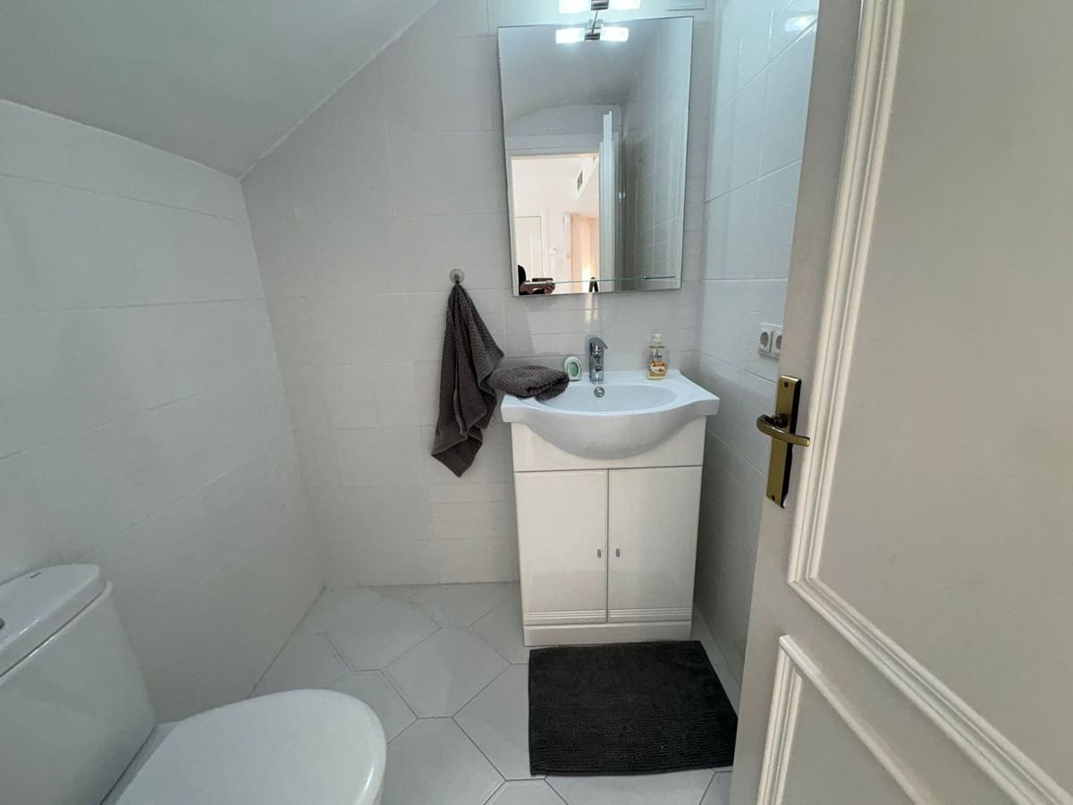 Pareado de 3 habitaciones en Málaga ciudad en venta con piscina - 595.000 € (Ref: 9677348)